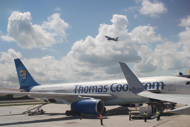 busy air port - free image