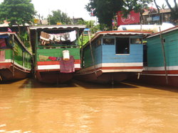 house boat