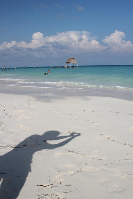 shadow love gesture - free image